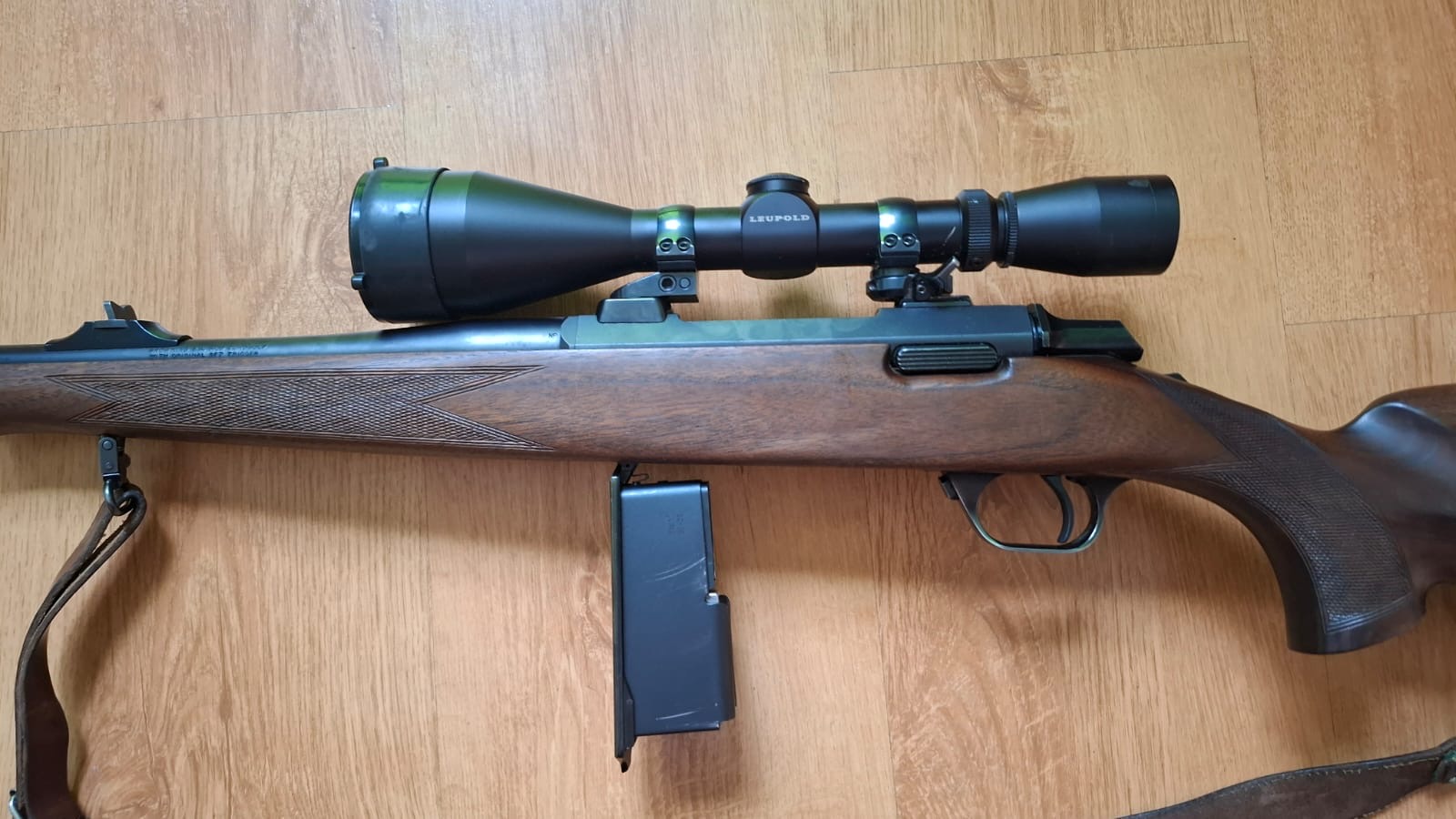 BROWNING EUROBOLT kal. 30-06 w zestawie z lunetą Leupold 3-9×50 oraz PARD NV007V