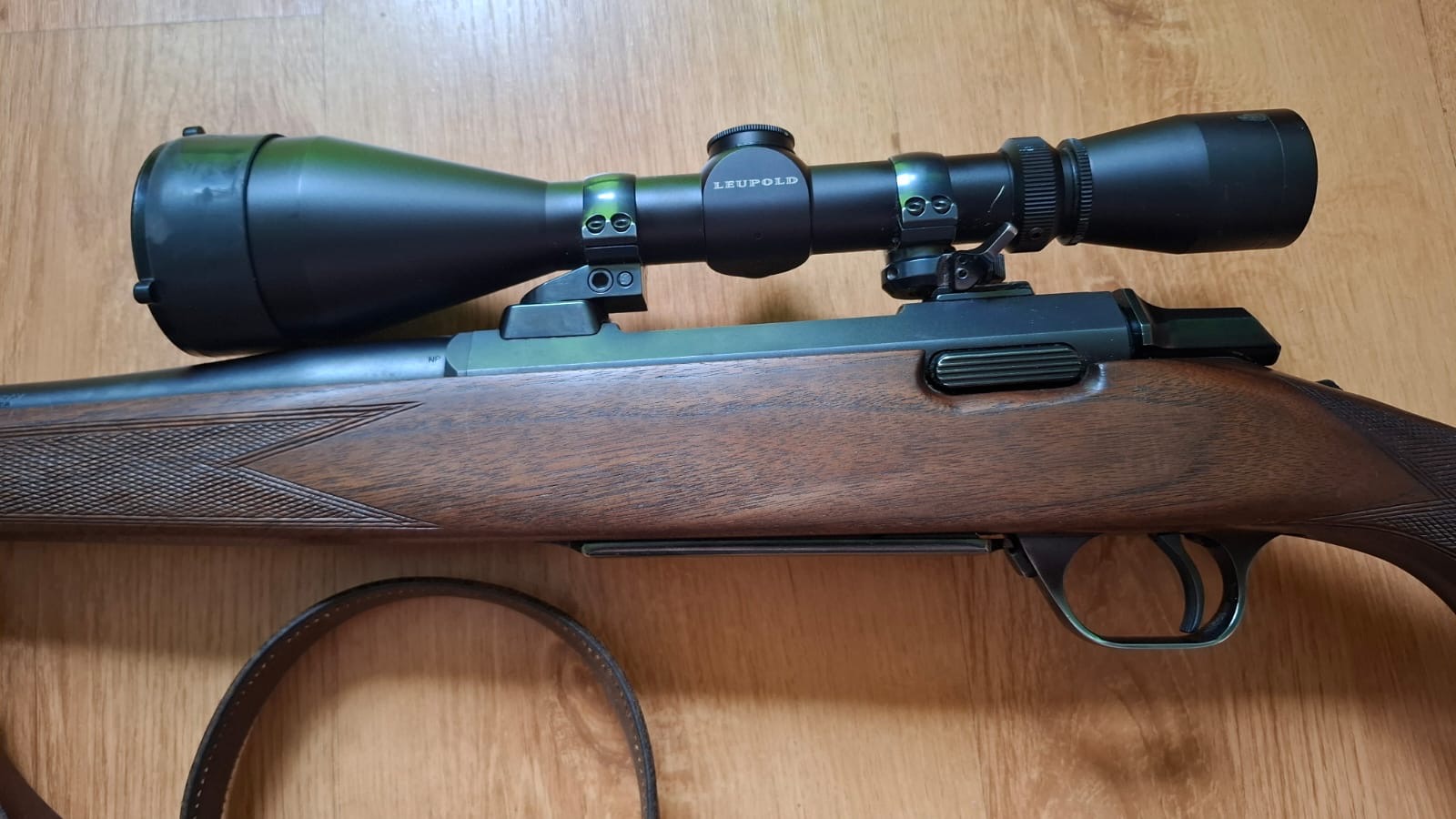 BROWNING EUROBOLT kal. 30-06 w zestawie z lunetą Leupold 3-9×50 oraz PARD NV007V